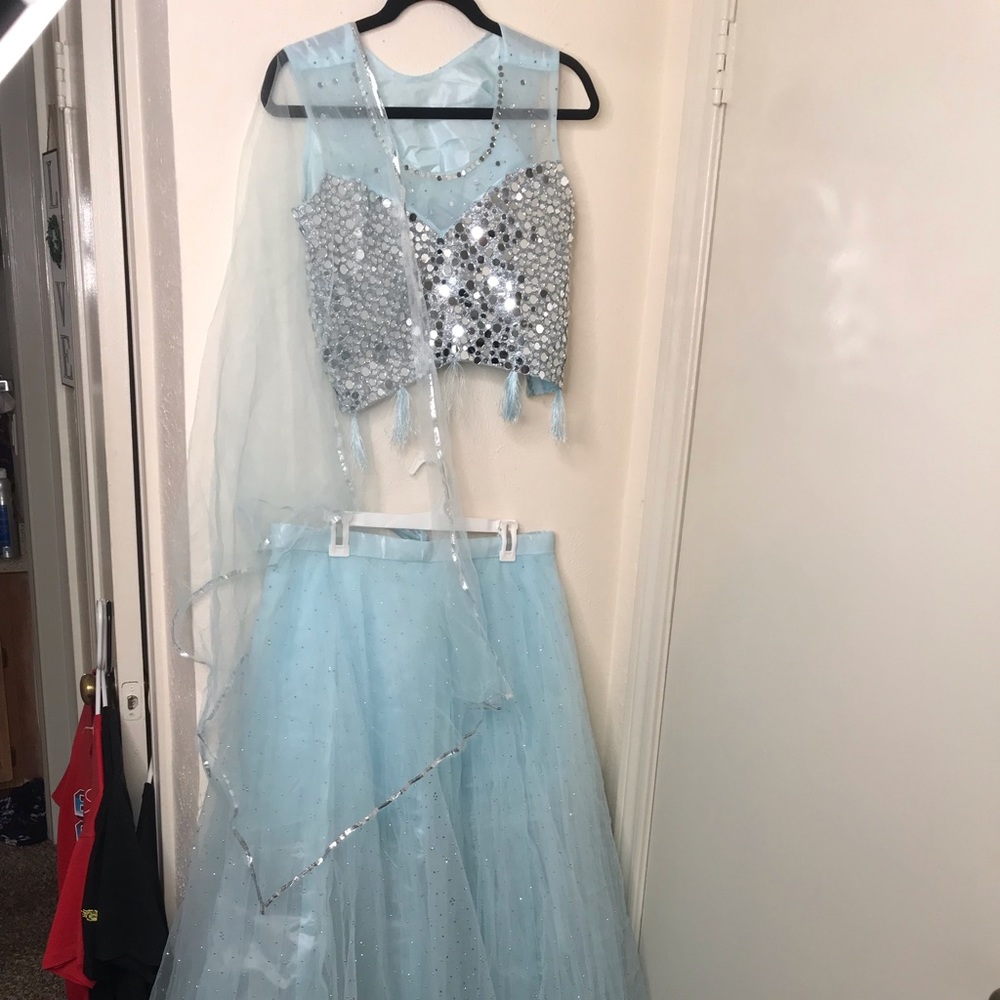 Outfit Set: Indian Fashion